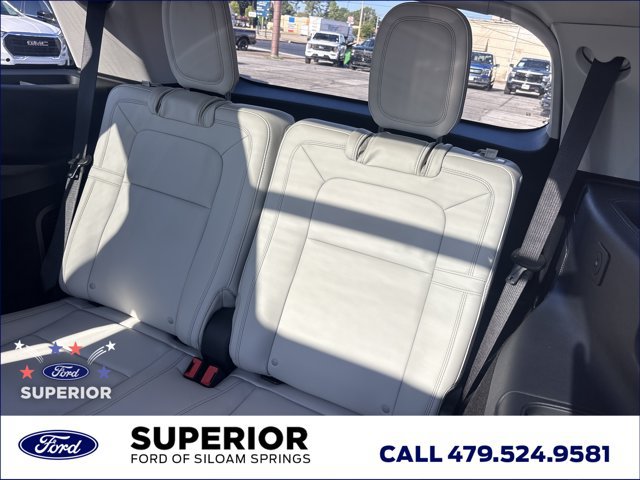 Used 2025 Lincoln Aviator Reserve w/ Illumination Package AWD/4WD image 18