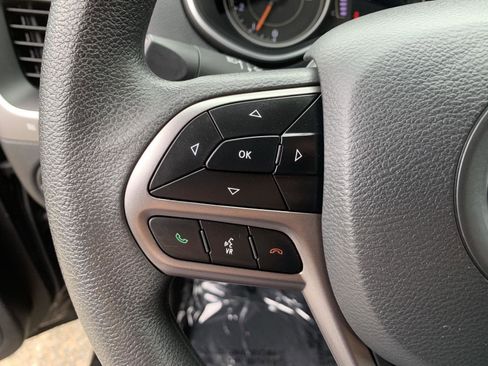 Used 2021 Jeep Cherokee Latitude image 15