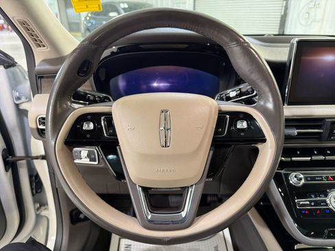 Used 2022 Lincoln Corsair Reserve w/ Sport Package image 13