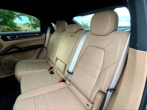 Used 2023 Porsche Cayenne S image 25