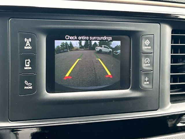 Used 2017 Chrysler Pacifica LX FWD image 32