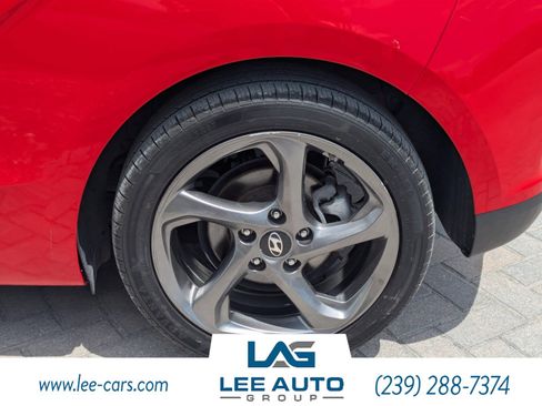 Used 2019 Hyundai Veloster 2.0 image 10