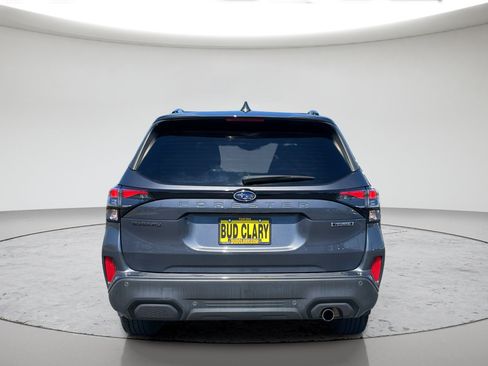 Used 2025 Subaru Forester Touring AWD/4WD image 4