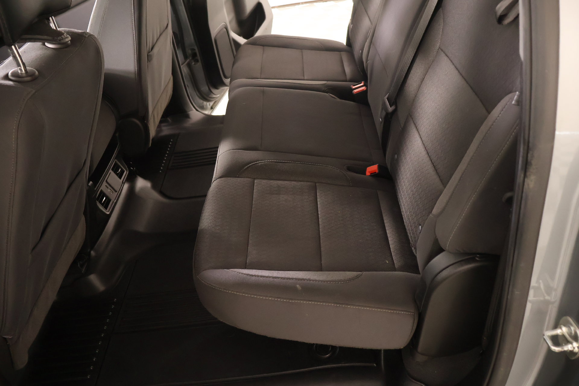 Used 2025 Chevrolet Silverado 1500 Custom AWD/4WD image 11