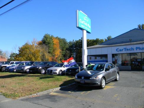 Used 2011 Volkswagen Jetta S image 9