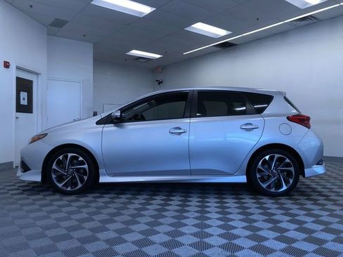 Used 2018 Toyota Corolla iM w/ All-Weather Mat Package FWD image 12