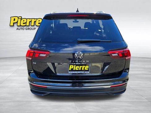 Used 2024 Volkswagen Tiguan SE image 4