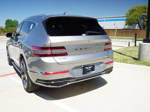 New 2025 Genesis GV80 3.5T Prestige image 5