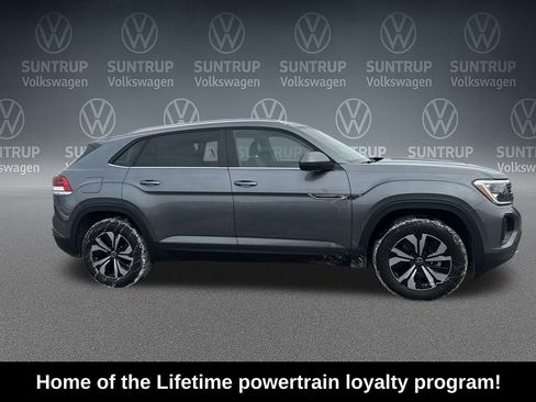 Used 2025 Volkswagen Atlas Cross Sport SE image 7