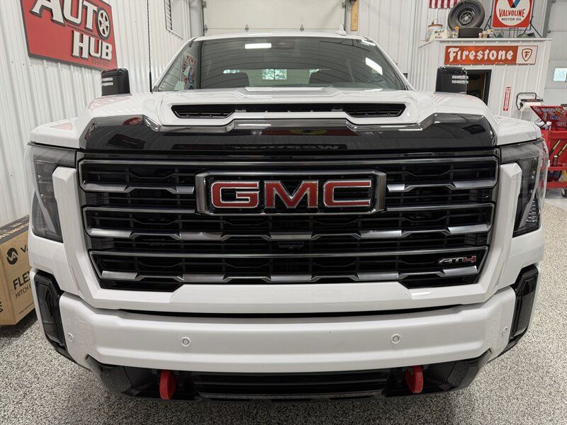 Used 2026 GMC Sierra 2500 AT4 AWD/4WD image 25