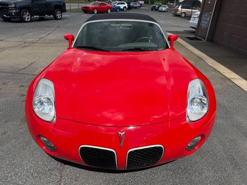 Used 2006 Pontiac Solstice Convertible w/ Premium Package RWD image 18