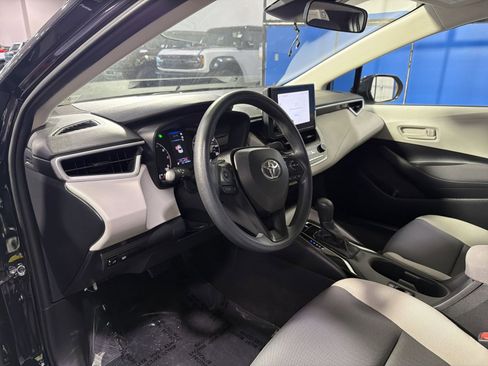 Used 2024 Toyota Corolla LE image 19