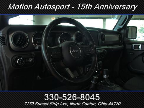 Used 2021 Jeep Gladiator Sport AWD/4WD image 11