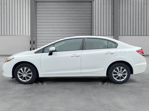 Used 2015 Honda Civic LX image 2