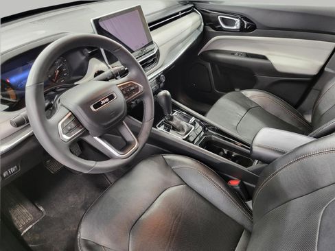 Used 2023 Jeep Compass Limited w/ Sun and Sound Group AWD/4WD image 10