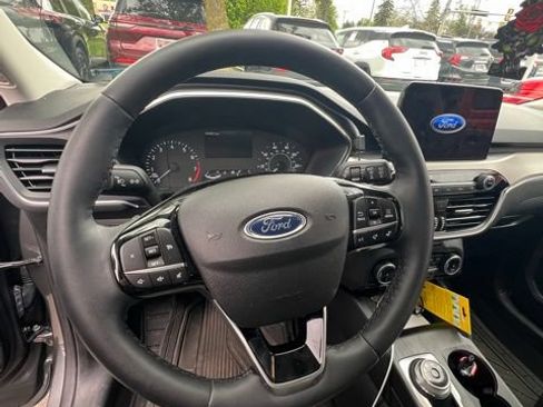 Used 2022 Ford Escape SE w/ Convenience Package AWD/4WD image 6