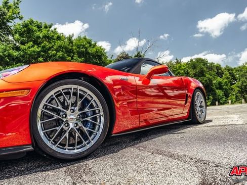 Used 2011 Chevrolet Corvette ZR1 w/ Preferred Equipment Group RWD image 32