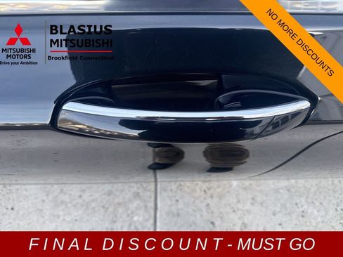 Used 2021 BMW 750i xDrive w/ Executive Package image 55