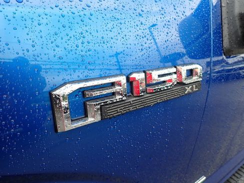 Used 2017 Ford F150 XL w/ Equipment Group 101A Mid AWD/4WD image 12