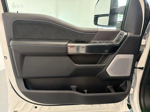 New 2026 Ford F250 Platinum AWD/4WD image 13
