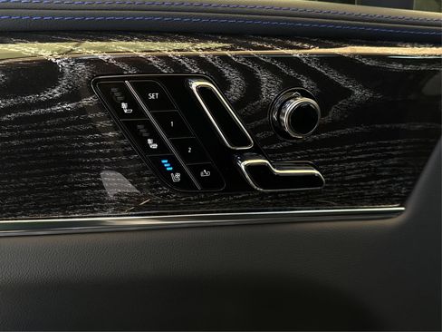 New 2026 Cadillac Escalade IQ Luxury 1 w/ LPO, Etrunk Organizer Package AWD/4WD image 29