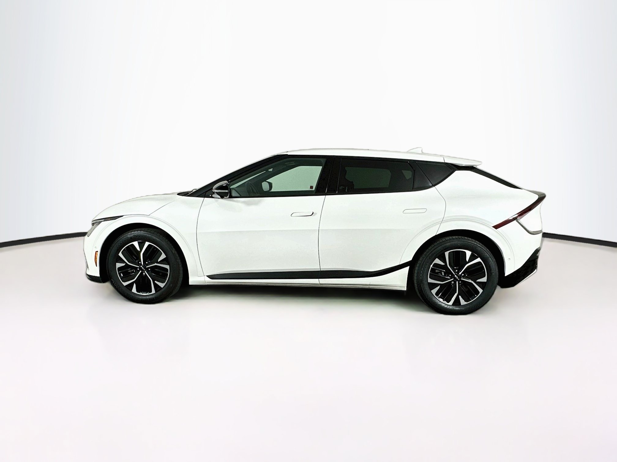 Used 2024 Kia EV6 GT-Line RWD image 4