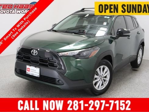 Certified 2026 Toyota Corolla Cross LE FWD image 1