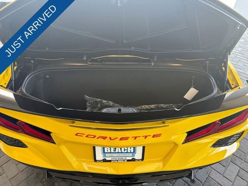 Used 2025 Chevrolet Corvette Stingray Premium Conv w/ Z51 Performance Package image 24