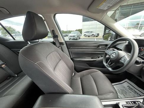 Certified 2023 Nissan Altima 2.5 S FWD image 10