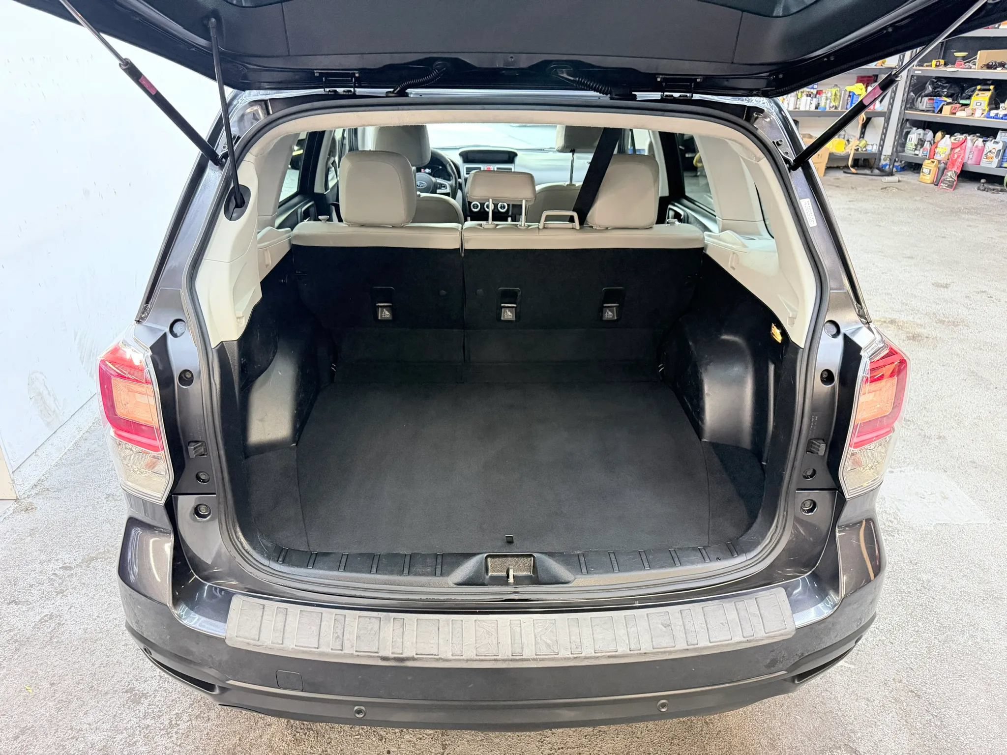 Used 2017 Subaru Forester 2.5i Limited AWD/4WD image 23