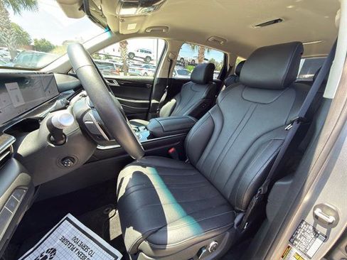 Used 2025 Genesis GV80 2.5T Standard AWD/4WD image 9