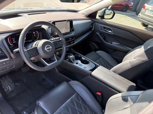 Used 2023 Nissan Rogue Platinum w/ Platinum Premium Package image 14