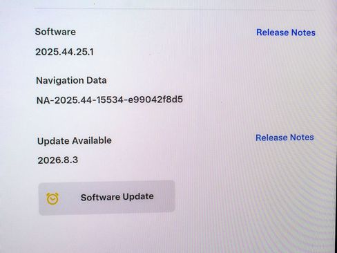 Used 2023 Tesla Model Y Performance image 17