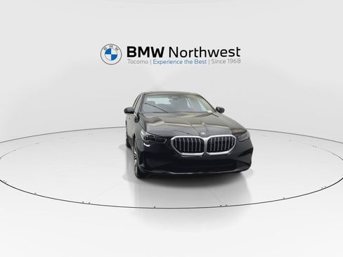 New 2027 BMW 530i xDrive w/ Premium Package AWD/4WD image 7