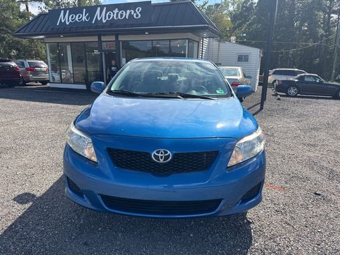 Used 2010 Toyota Corolla LE image 3