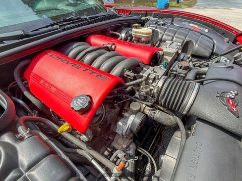 Used 2002 Chevrolet Corvette Coupe w/ Preferred Equipment Group2 RWD image 20