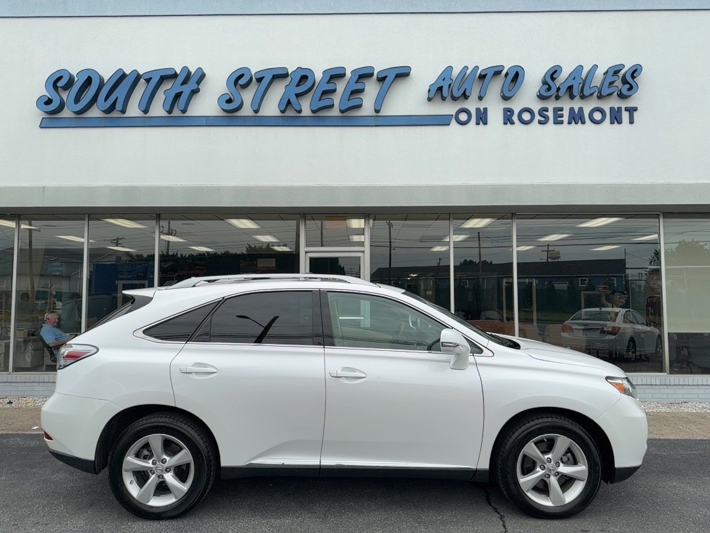 Used 2011 Lexus RX 350 AWD w/ Premium Pkg image 1