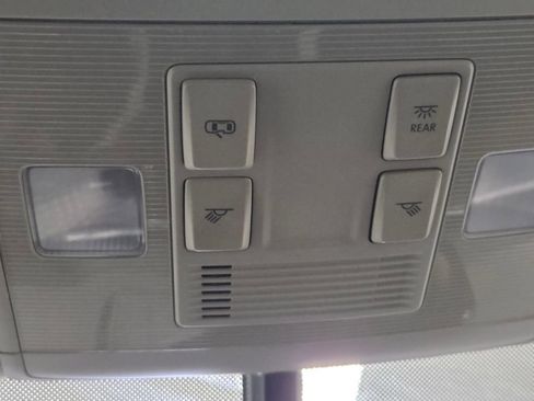 Used 2018 Volkswagen Atlas SE image 26