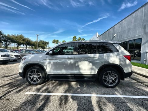 Used 2023 Honda Passport EX-L image 3