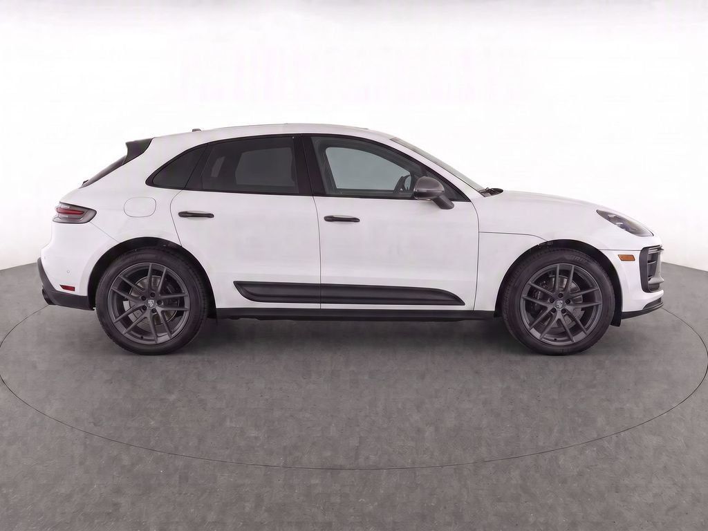 Used 2026 Porsche Macan Turbo AWD/4WD image 8