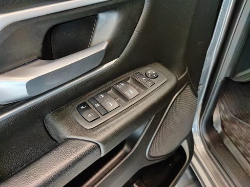 Used 2022 RAM 1500 Big Horn AWD/4WD image 10