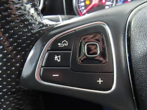 Used 2018 Mercedes-Benz E 300 image 24