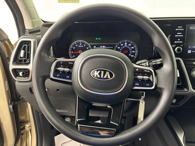 Used 2021 Kia Sorento LX FWD image 3
