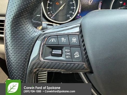 Used 2019 Maserati Levante Trofeo AWD/4WD image 23