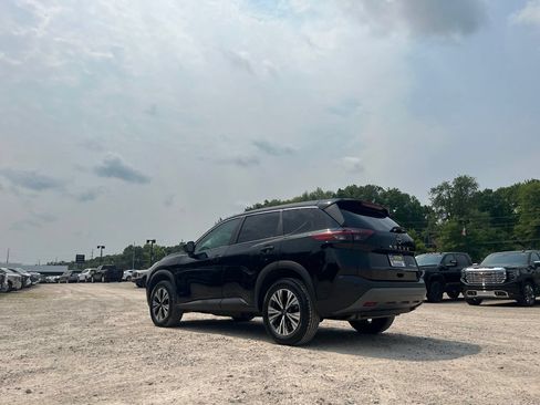 Used 2023 Nissan Rogue SV AWD/4WD image 10