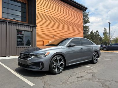 Used 2022 Volkswagen Passat 2.0T R-Line