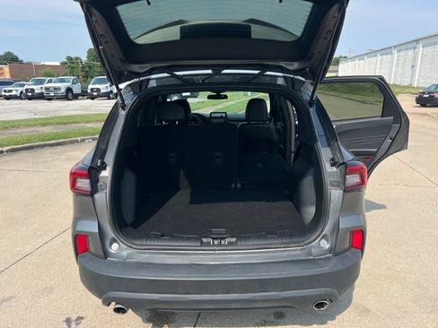 Certified 2025 Ford Escape ST-Line FWD image 32