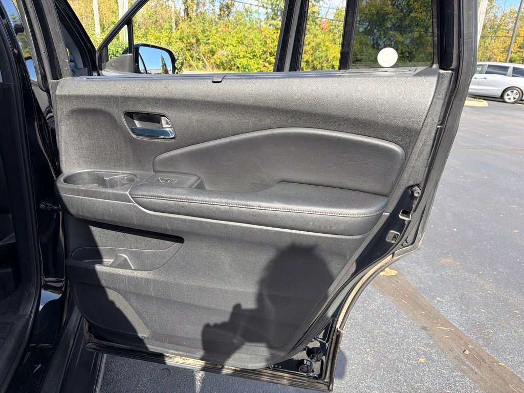 Used 2017 Honda Pilot Elite image 40