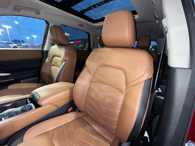 Used 2023 Nissan Pathfinder Platinum AWD/4WD image 20