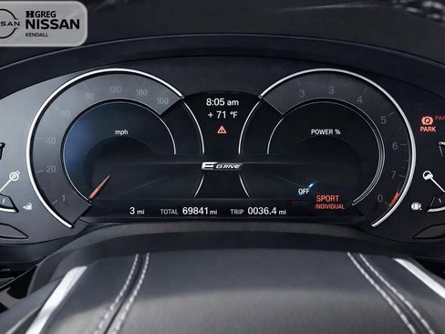 Used 2018 BMW 530e RWD image 10